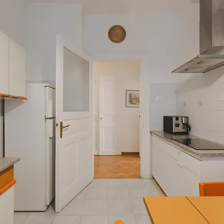 Apartment Fast Fibra Wifi & Netflix Galileo Galilei Triest